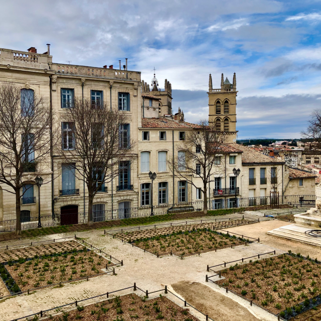 Place de la Canourgue